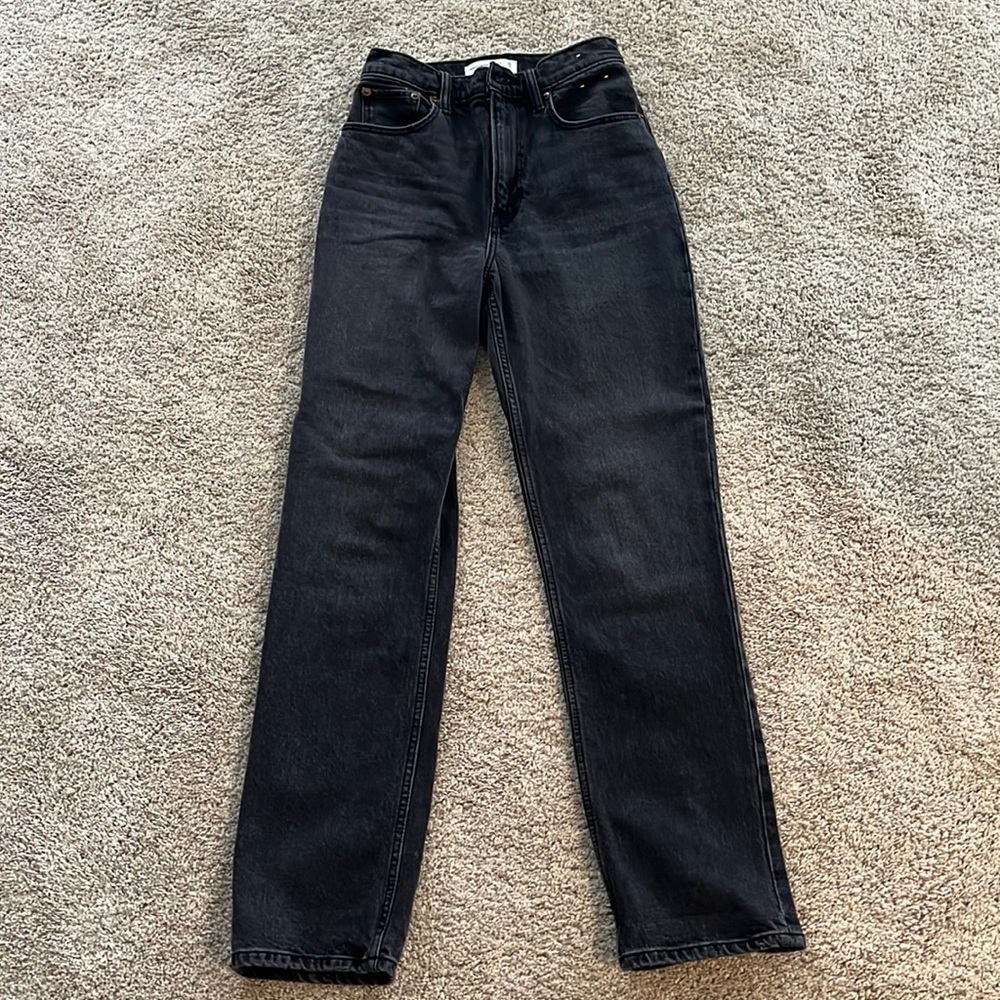 Abercrombie & Fitch Ultra High-Rise Straight Jeans in Charcoal/Black